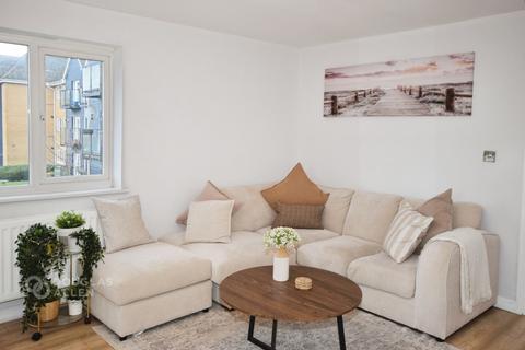 2 bedroom apartment to rent, Zeus Road Southend-On-Sea SS2