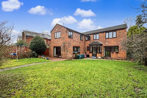 5 bedroom detached house for sale, Clifton Road, Prestwich, M25