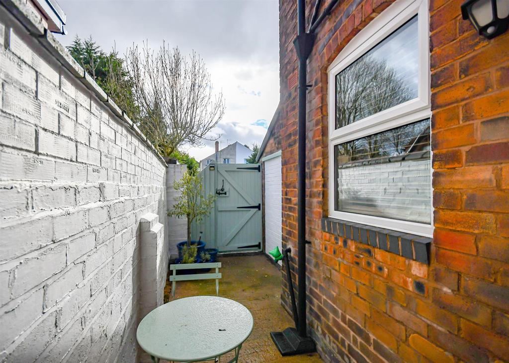 33 Westbourne Road-04.jpg