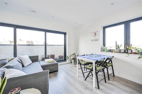 2 bedroom apartment for sale, Brownlow Road, London, N11