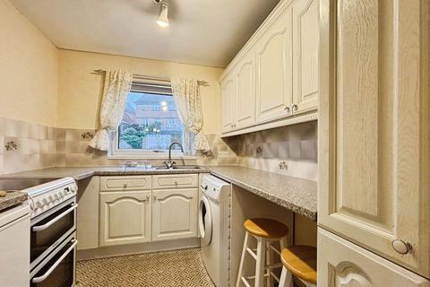 2 bedroom flat for sale, Owlthorpe Rise, Sheffield S20