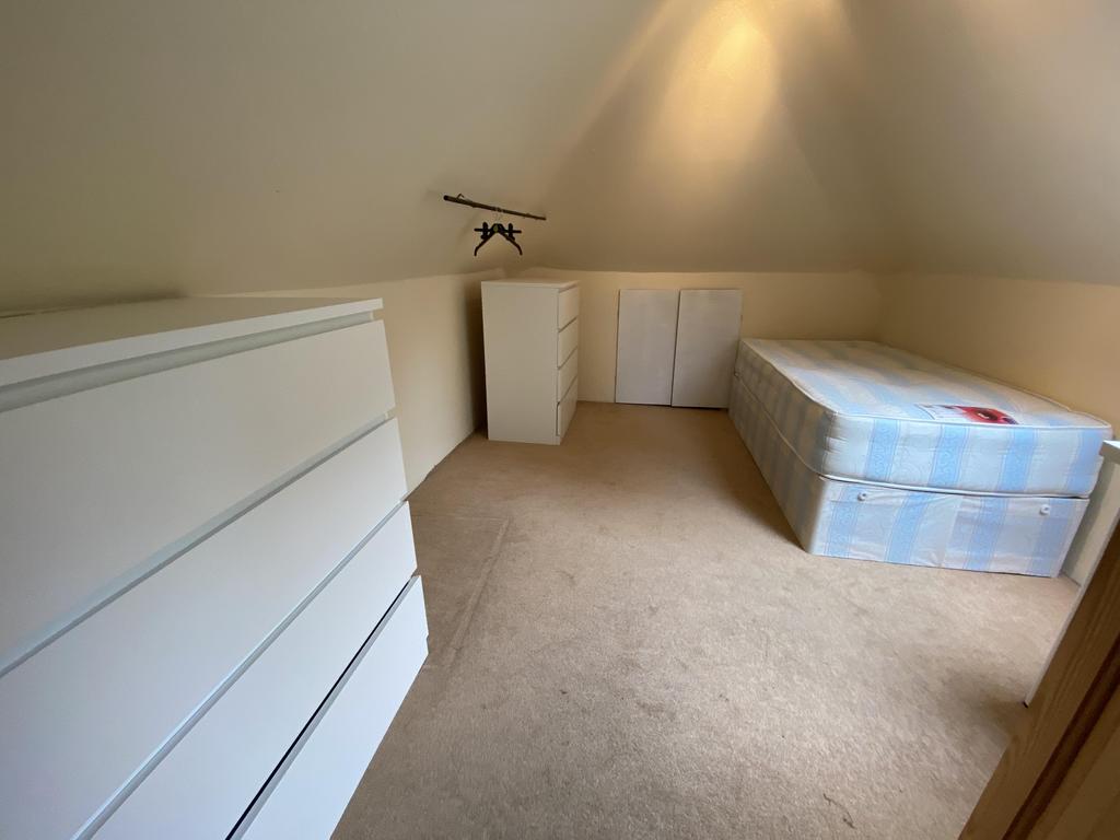 Barlow-road-w3-9lj-1039903