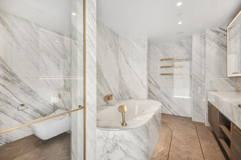 3 bedroom apartment to rent, Carnation Way London SW8