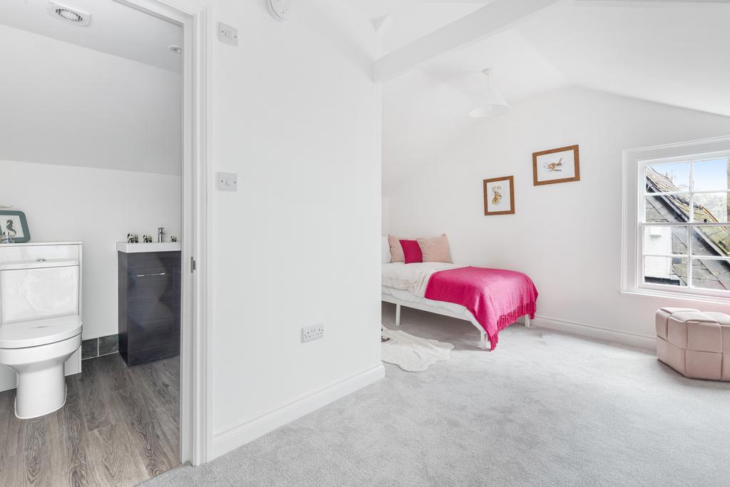 A12 - Church Close 10 The Quay Dartmouth, Flat 1b