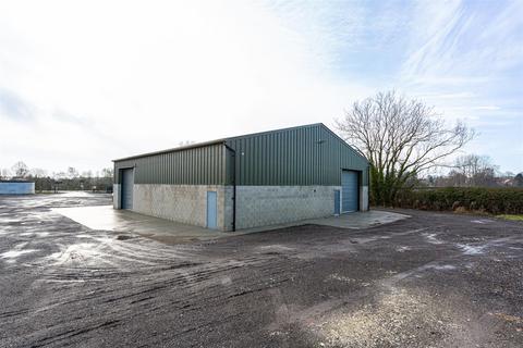 Industrial unit to rent - 4, The Balloon Tree Business Units, Stamford Bridge Road, Gate Helmsley, York