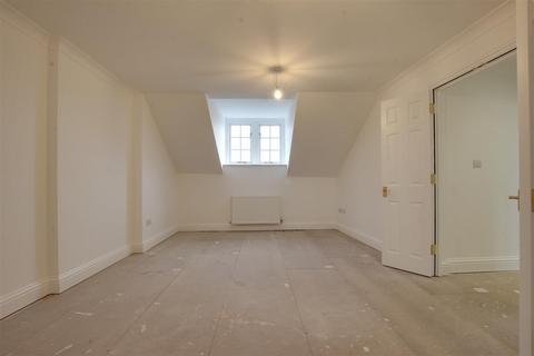 undefined, Newsholme Drive, London