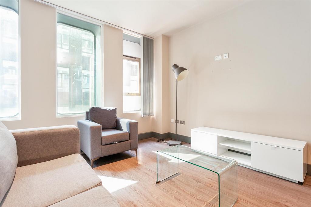 Living area pic 1
