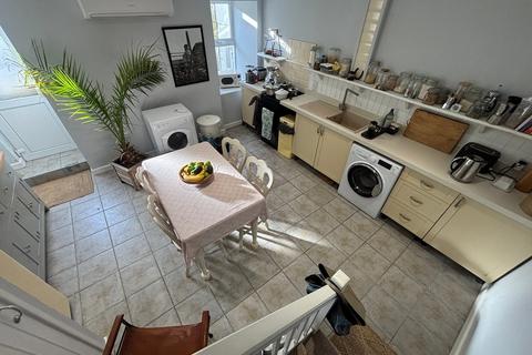 undefined, Henllan, Llandysul, SA44