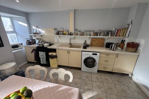 undefined, Henllan, Llandysul, SA44