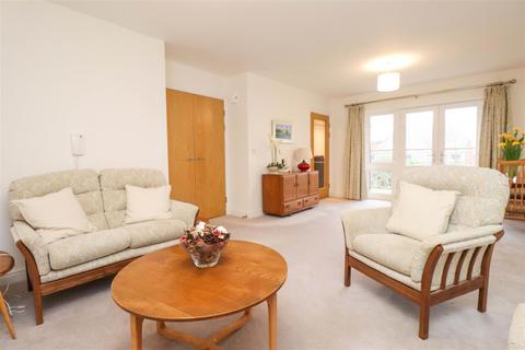1 bedroom apartment for sale, Redfields Lane, Fleet GU52