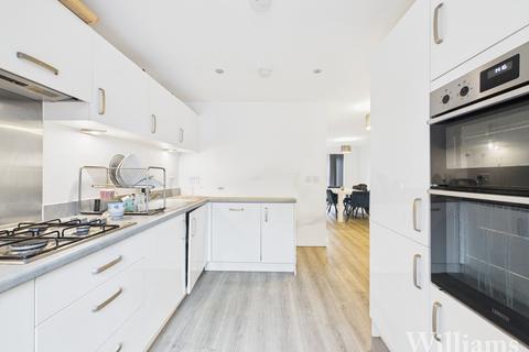 4 bedroom semi-detached house for sale, Kempster Way, Aylesbury HP22