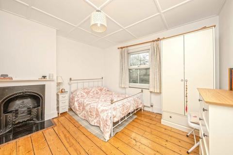 3 bedroom house to rent, Lower Mortlake Road, Richmond TW9