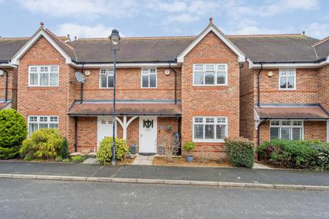 3 bedroom semi-detached house for sale, Imperial Way, Croxley Green, Rickmansworth, WD3