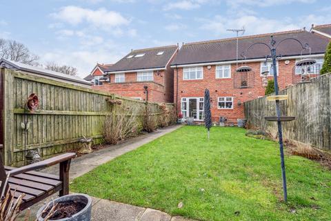 3 bedroom semi-detached house for sale, Imperial Way, Croxley Green, Rickmansworth, WD3
