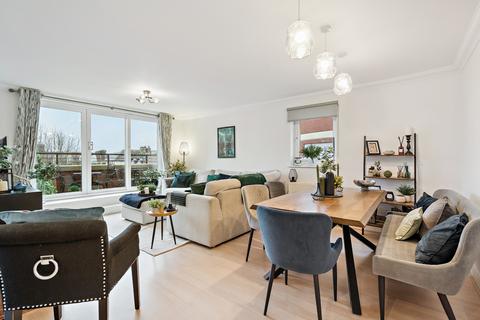 3 bedroom apartment for sale, Penn Place, Northway, Rickmansworth, WD3