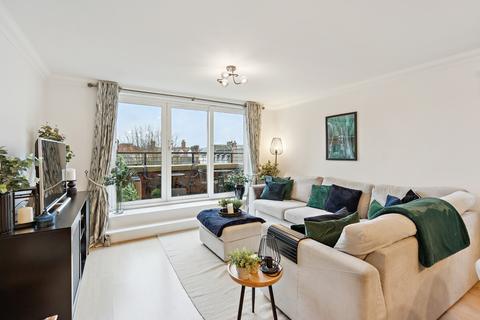 3 bedroom apartment for sale, Penn Place, Northway, Rickmansworth, WD3
