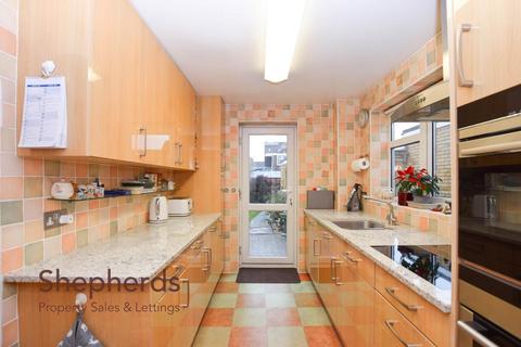 undefined, Perrysfield Road, Cheshunt EN8