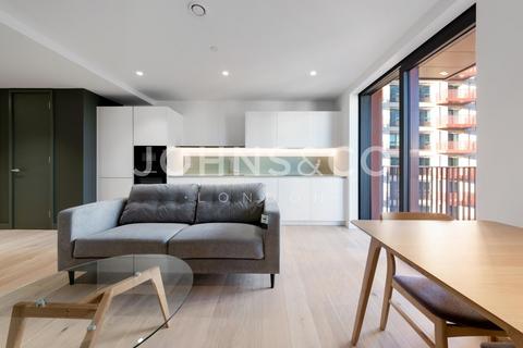 Studio to rent, Singer Apartments, Peninsula Gardens, London SE10