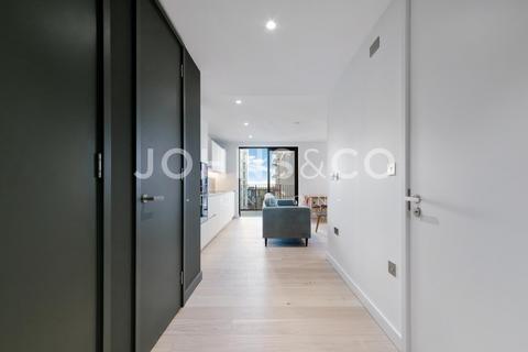 Studio to rent, Singer Apartments, Peninsula Gardens, London SE10