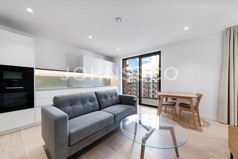 Studio to rent, Singer Apartments, Peninsula Gardens, London SE10