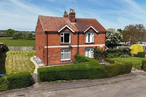 2 bedroom semi-detached house for sale, Sandhurst Lane, Sandhurst, Gloucester
