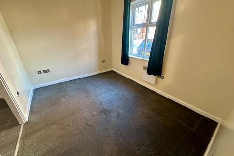 2 bedroom ground floor flat for sale, 27 Savile Gr, Free School Lane, Halifax, HX1 2JH.