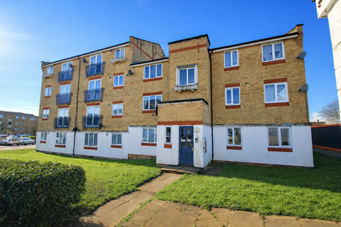 1 bedroom flat to rent, Dadswood, Harlow CM20
