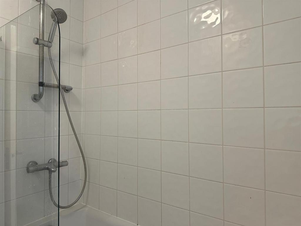 9 Stanford Ct 9.jpg