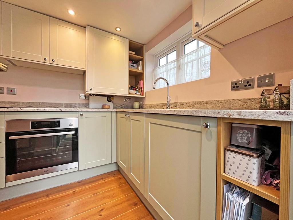 Kitchen1.jpg