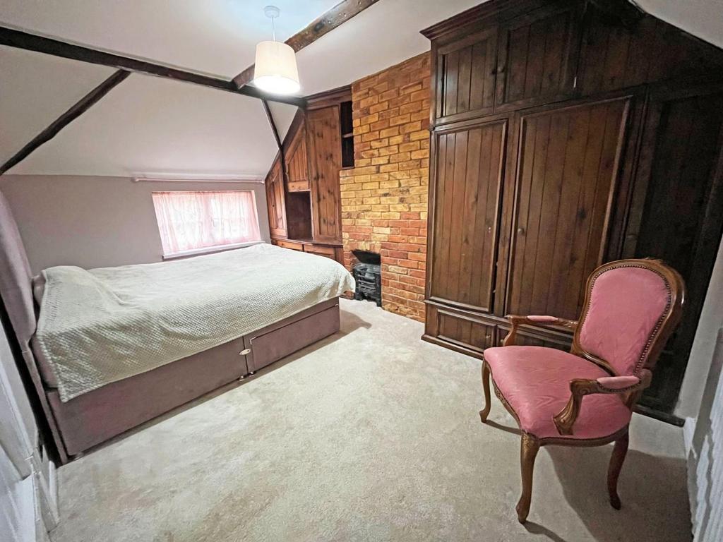 Bedroom.jpg