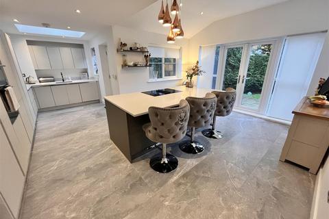 5 bedroom detached house for sale, Wellfield Place, Wilmslow