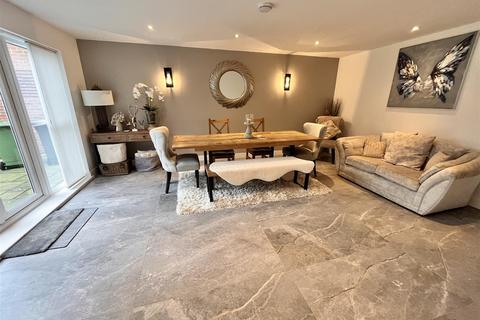 5 bedroom detached house for sale, Wellfield Place, Wilmslow