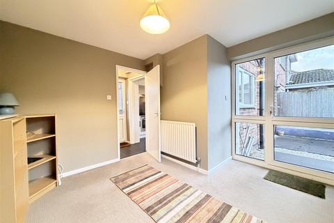 undefined, Cliffe Way, Warwick