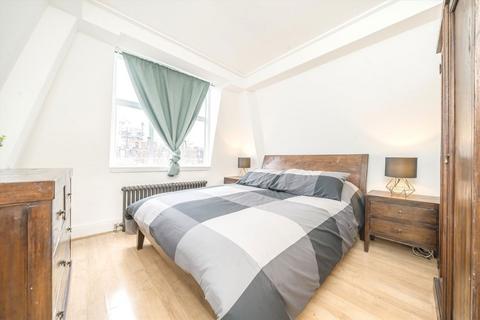 2 bedroom flat for sale, Sutton Lane North, London W4