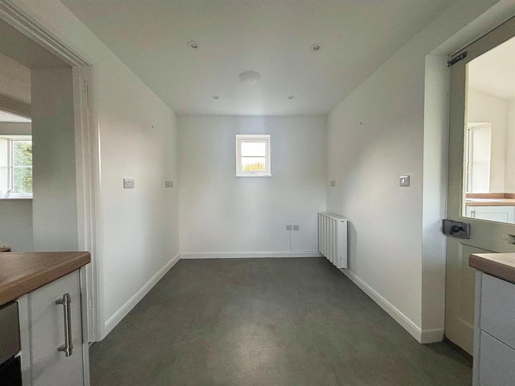 Breakfest Area.jpg