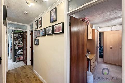 2 bedroom bungalow for sale, Wade Close, East Sussex BN23