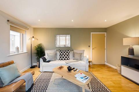 1 bedroom flat for sale, Coleman Fields, London N1