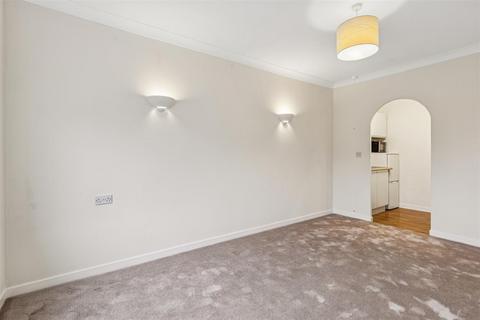 undefined, Fishers Lane, London, W4