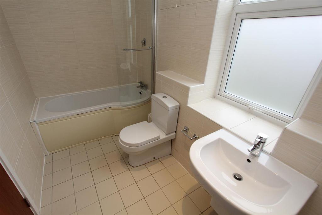 Bathroom.JPG