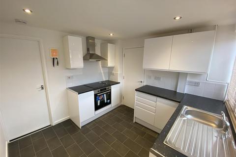 3 bedroom terraced house for sale, Holliers Way, Hatfield