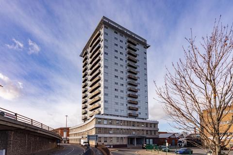 2 bedroom flat for sale, Navigation Street, The Horizon, LE1