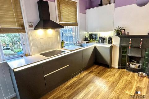 2 bedroom house for sale, Melbourne Road, Eastbourne BN22