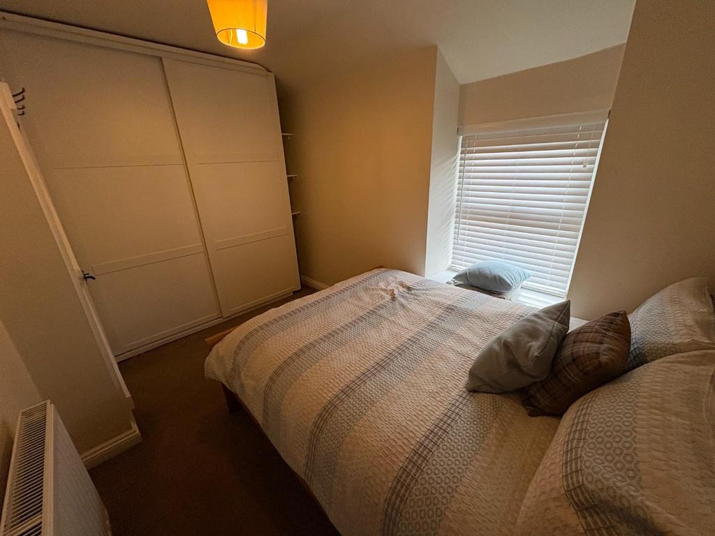 Bedroom 1.jpeg