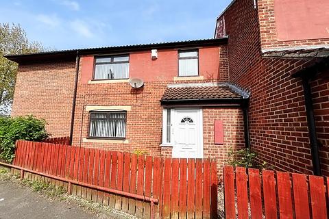 2 bedroom terraced house to rent, North Road, Wallsend
