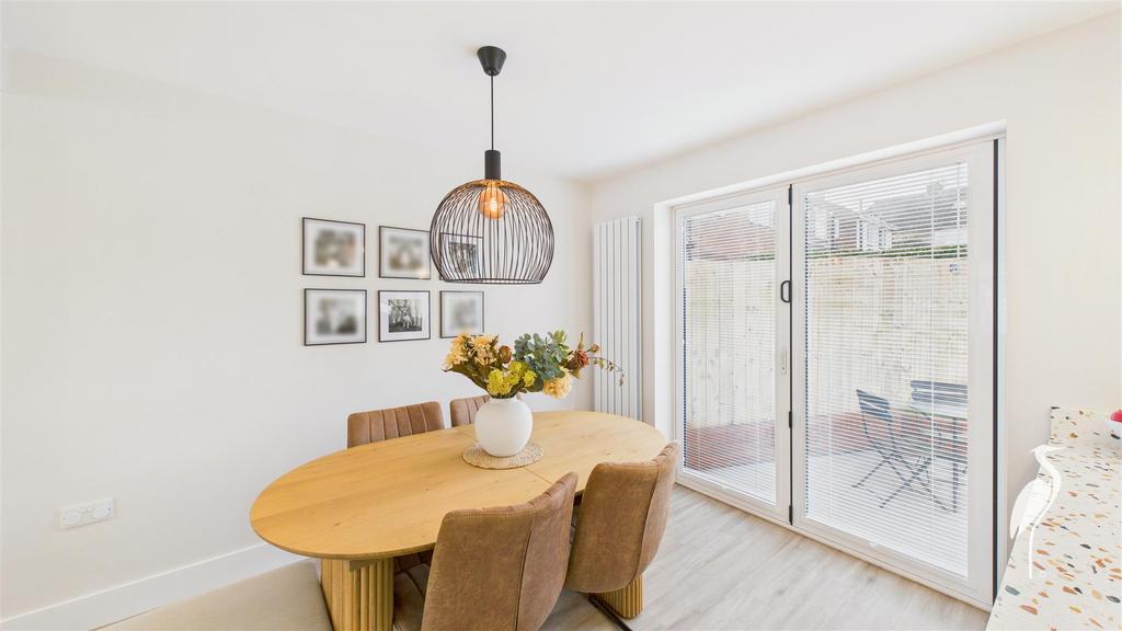 Open Plan Kitchen/Dining Area