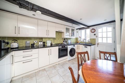 2 bedroom terraced house for sale, High Street, Markyate, AL3