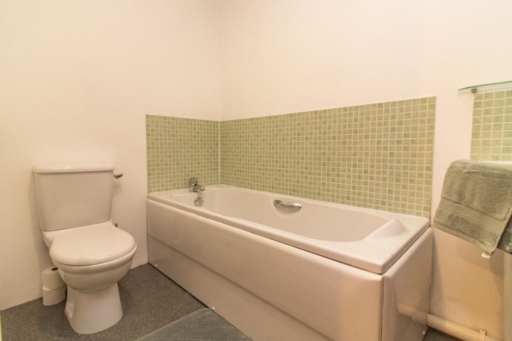 En-suite Bathroom