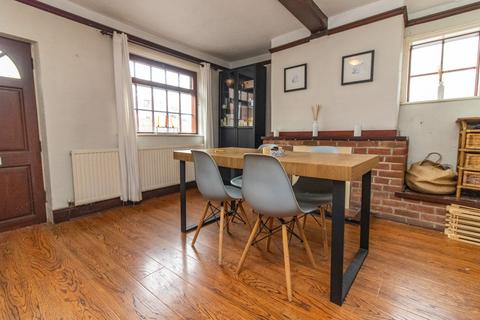 undefined, Main Street, Desford, LE9