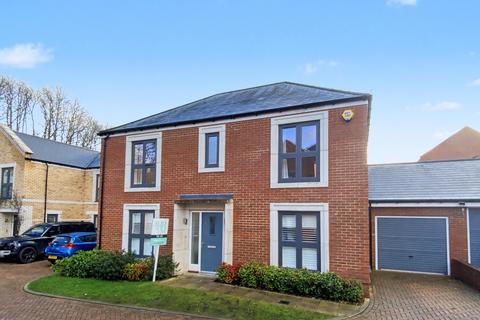 undefined, Vernon Close, Kings Hill ME19