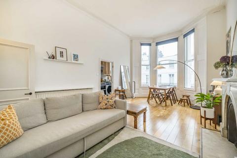 2 bedroom flat for sale, Campden Grove, London W8